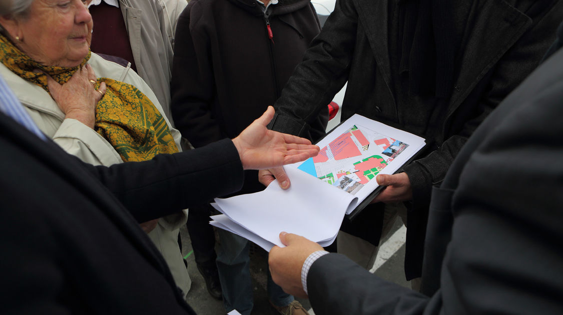 12 octobre 2016 - Rencontre entre les élus et les habitants du quartier de Locmaria - Prat Maria (7)