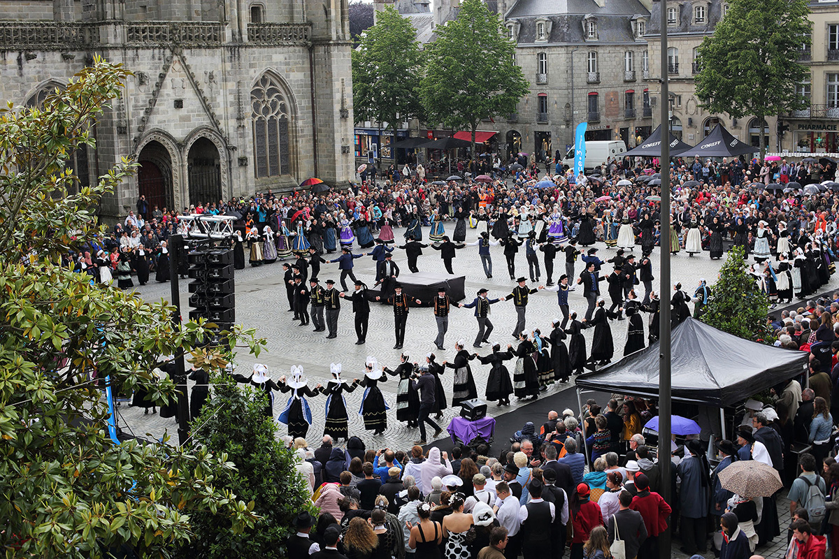 Quimper célèbre la Gouel Breizh