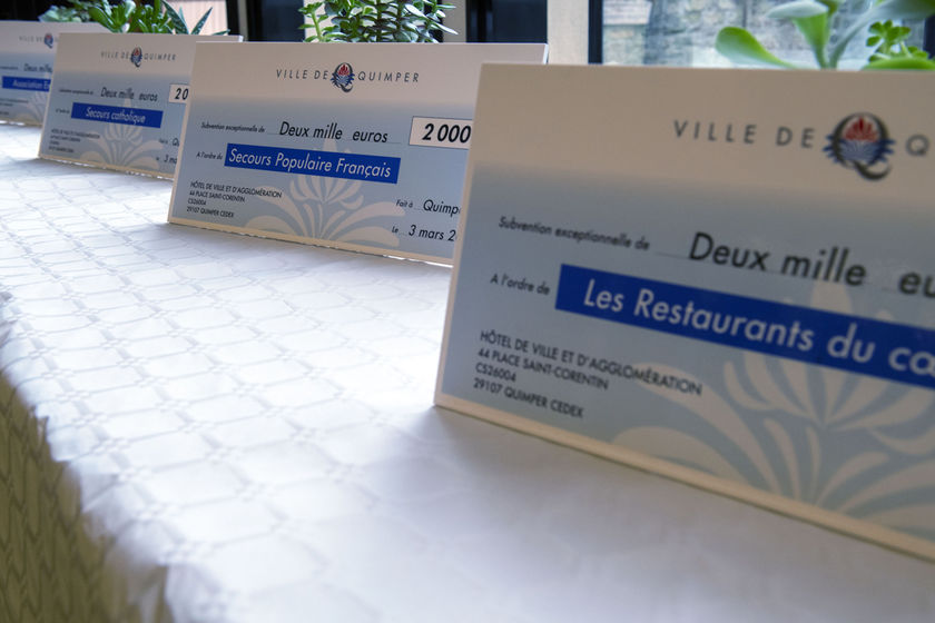 La Ville remet une subvention exceptionnelle à quatre associations