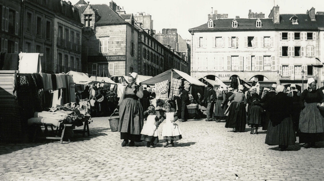 Vêtement porté par les paysans entre 1890 et 1900 (4)