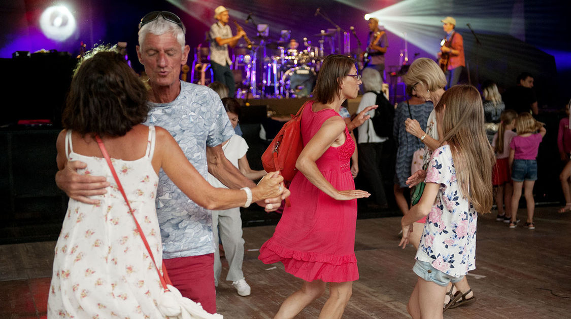 Bal au centre la grande soirée de clôture du Tour de France à Quimper - Mercredi 11 juillet 2018 (11)