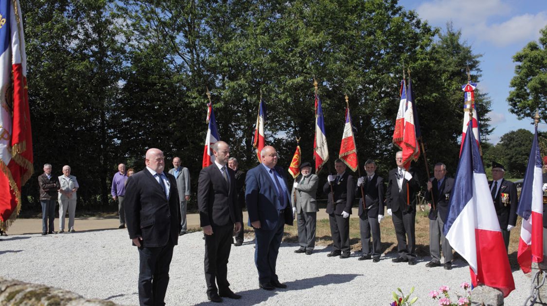 Commémoration du souvenir des résistants morts aux fermes du Guellen, Penhoat et Kergrenn (22)