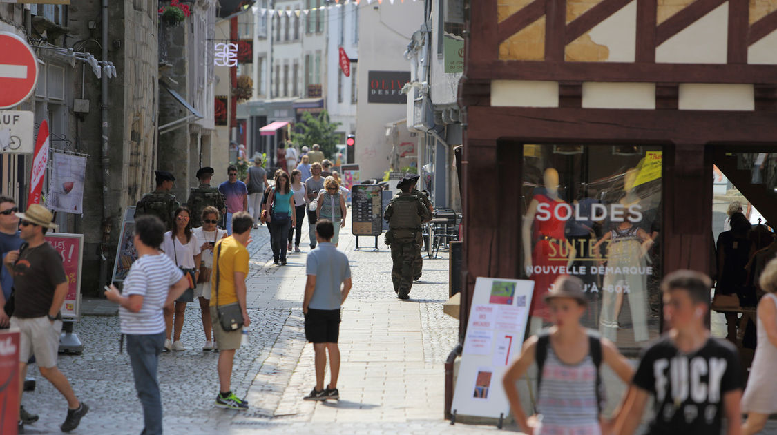 Le Cornouaille, c'est aussi l'occasion de flâner en ville et de profiter des soldes (15)