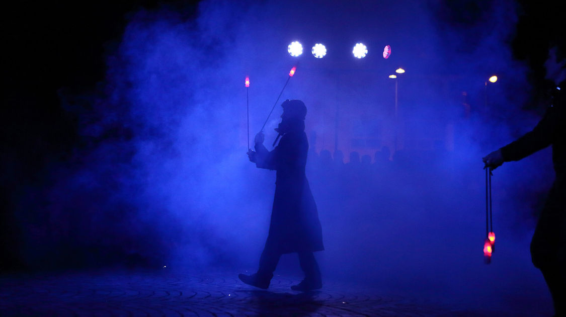 La Caravane des lumières spectacle de rue dans le cadre des Échappées de Noël, le 28 décembre 2016 (3)