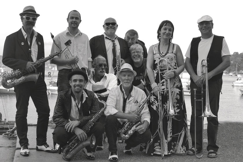 Swing Amann, électro fanfare, sera au Jardin de l'Evêché.
