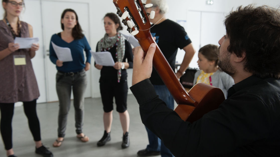 Les semaines musicales de Quimper 2017, atelier choeur citoyen et fanfare éphémère à l'atelier des Jardins