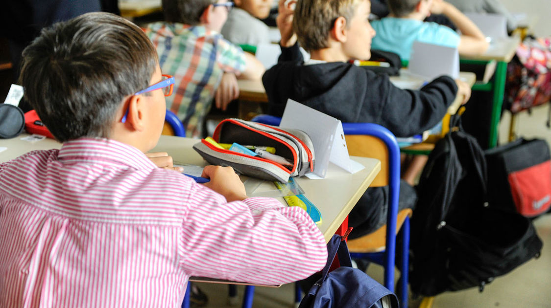 Mardi-2-septembre-2014---Rentrée-des-classes---Visite-du-maire-Ludovic-Jolivet-(22)