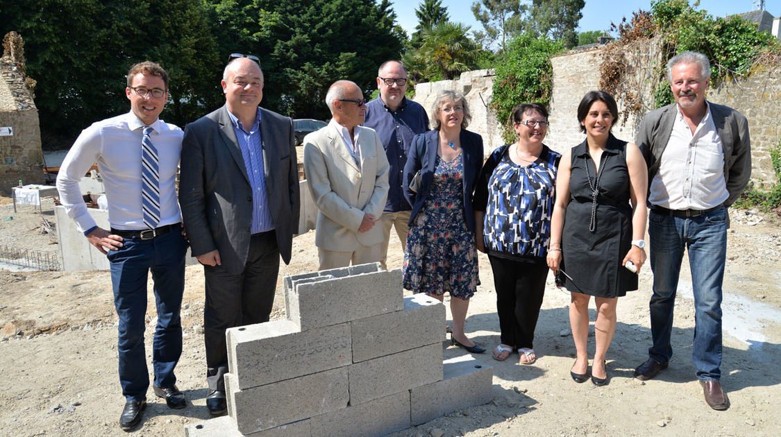 Pose de la première pierre de la mairie annexe de Kerfeunteun (6)