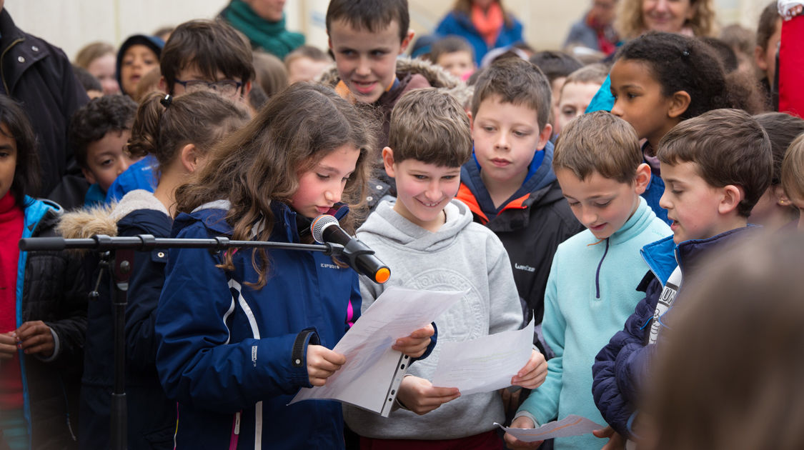 Dévoilement de la devise de la République à l école Léon Blum (6)