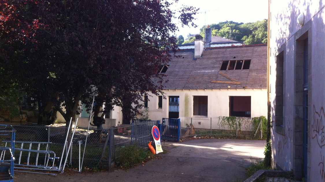 Chantier du Pôle Max Jacob : démolition de l’ancienne crèche, vétuste.