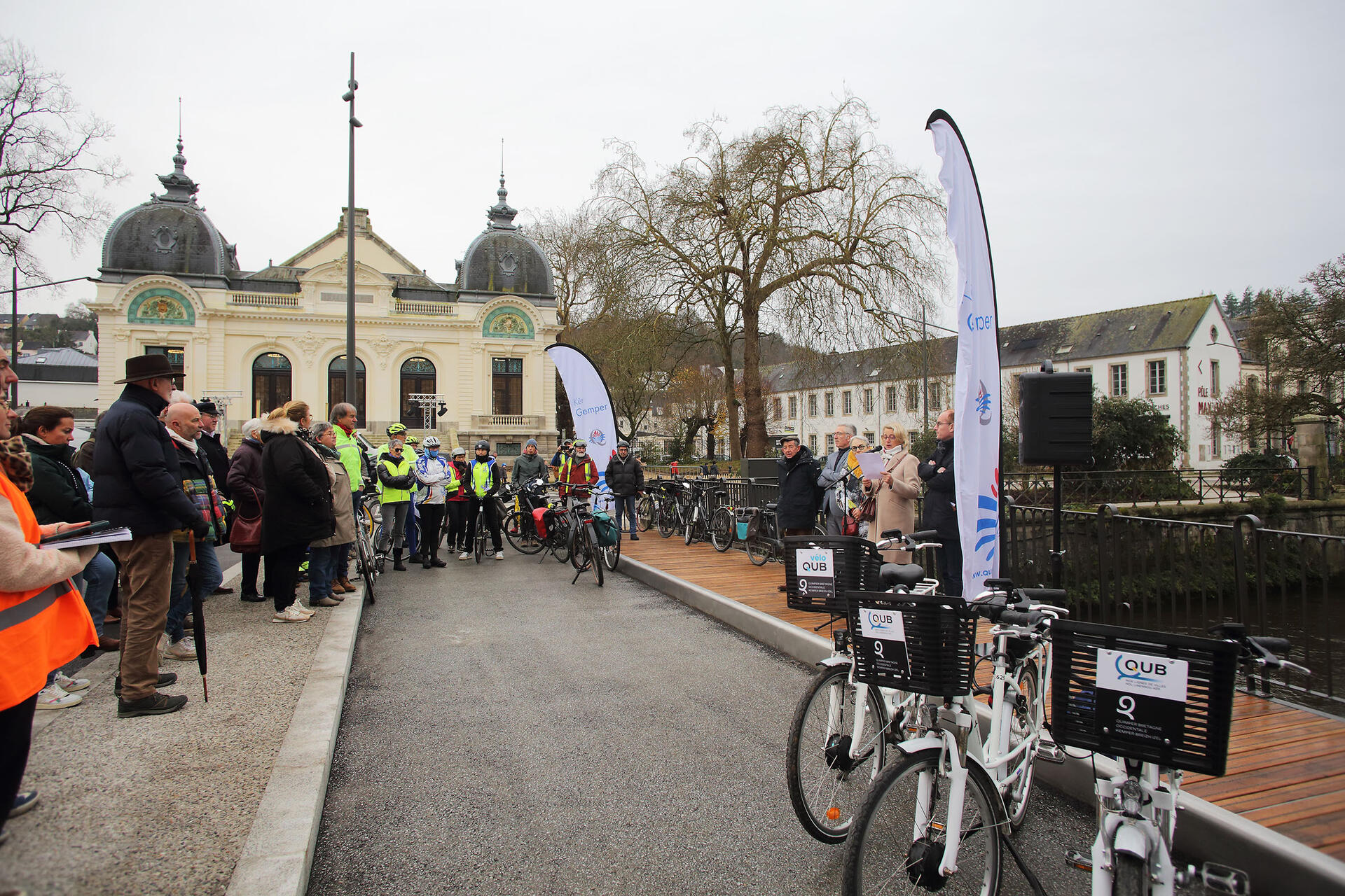 Quais de l'Odet : Inauguration du pont du Théâtre