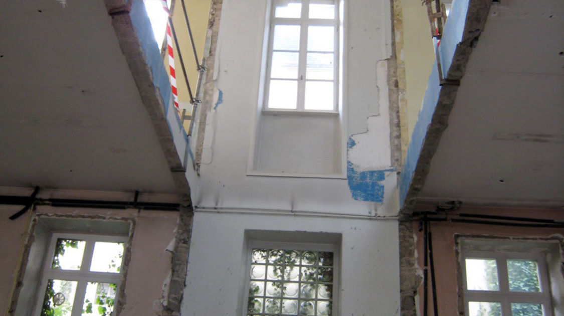 Chantier du pôle Max Jacob : l’intérieur de l’ancienne école Louis Pasteur – le 17 octobre 2013.