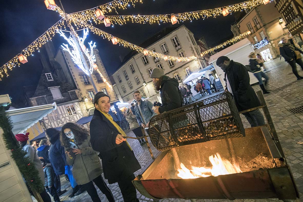 Le marché de Noël de la place Terre-au-Duc