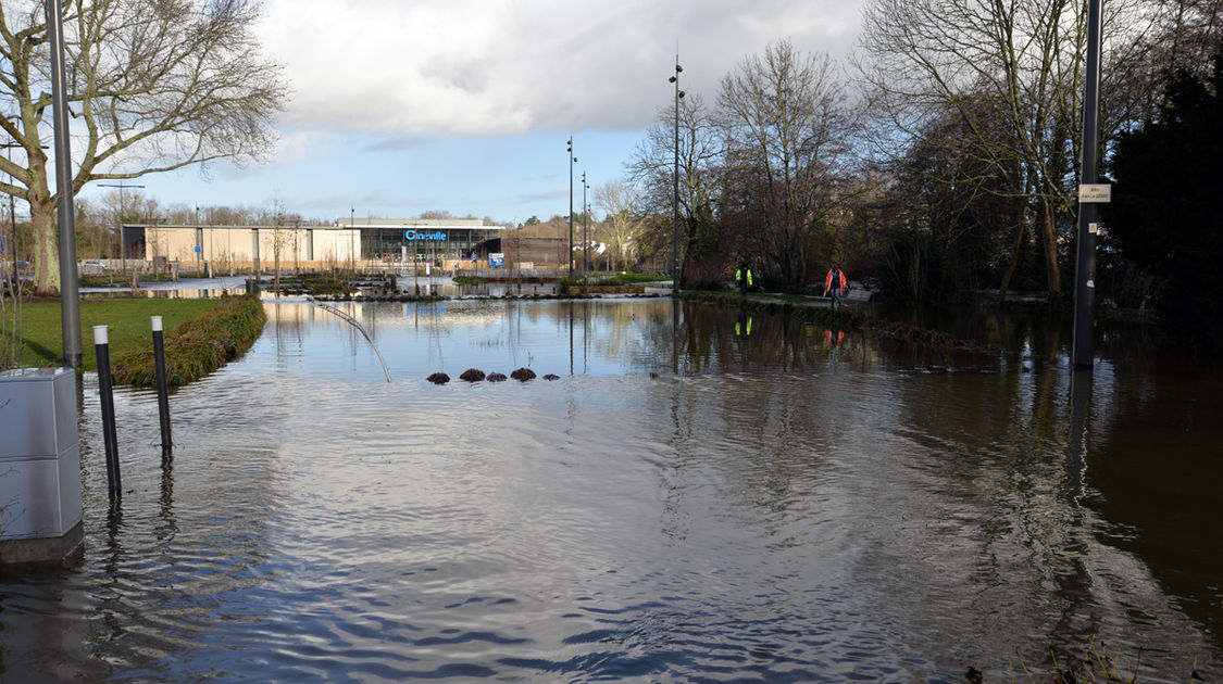 Inondation - Le Steir déborde - Parking de la Providence - 7 février 2014 (11)